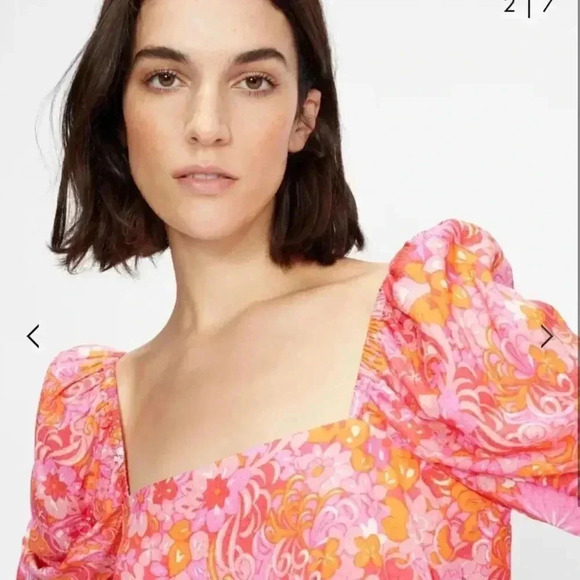Ted Baker Bethha
Paisley puff sleeved dress NEW WITH TAG - Picture 7 of 9
